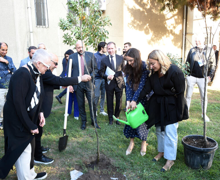 “ART Weekend” çərçivəsində “Püstə: canlı irs” performansı təqdim edilib 