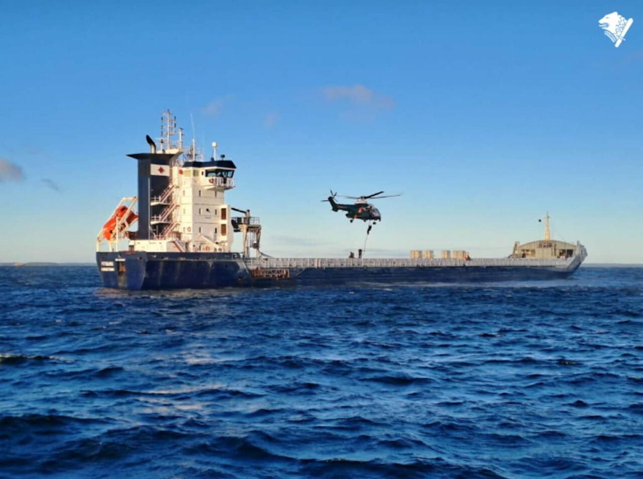 Avropada Rusiya gəmisinin heyəti saxlanıldı &ndash; Azərbaycanlı da var