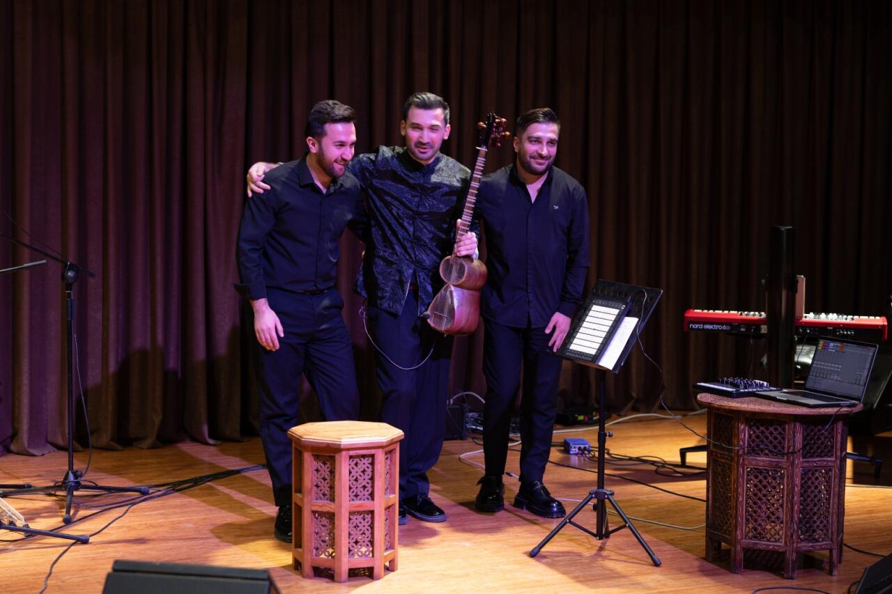 İbrahim Babayevin m&uuml;əllifi və solisti olduğu &ldquo;MughaMix&rdquo; adlı təqdimatkonserti ke&ccedil;irilib 