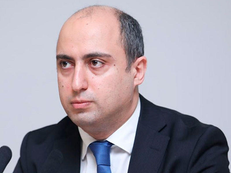 Nazir işdən çıxarılmış müəllimlərdən DANIŞDI