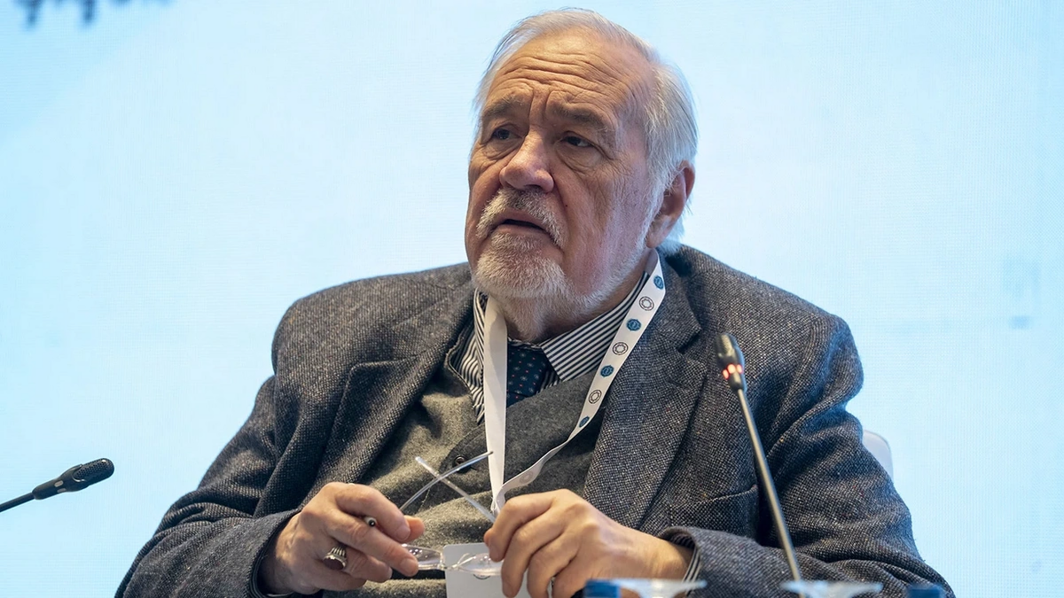 İlbər Ortaylı xəstəxanaya yerləşdirilib?  Qızı Açıqladı