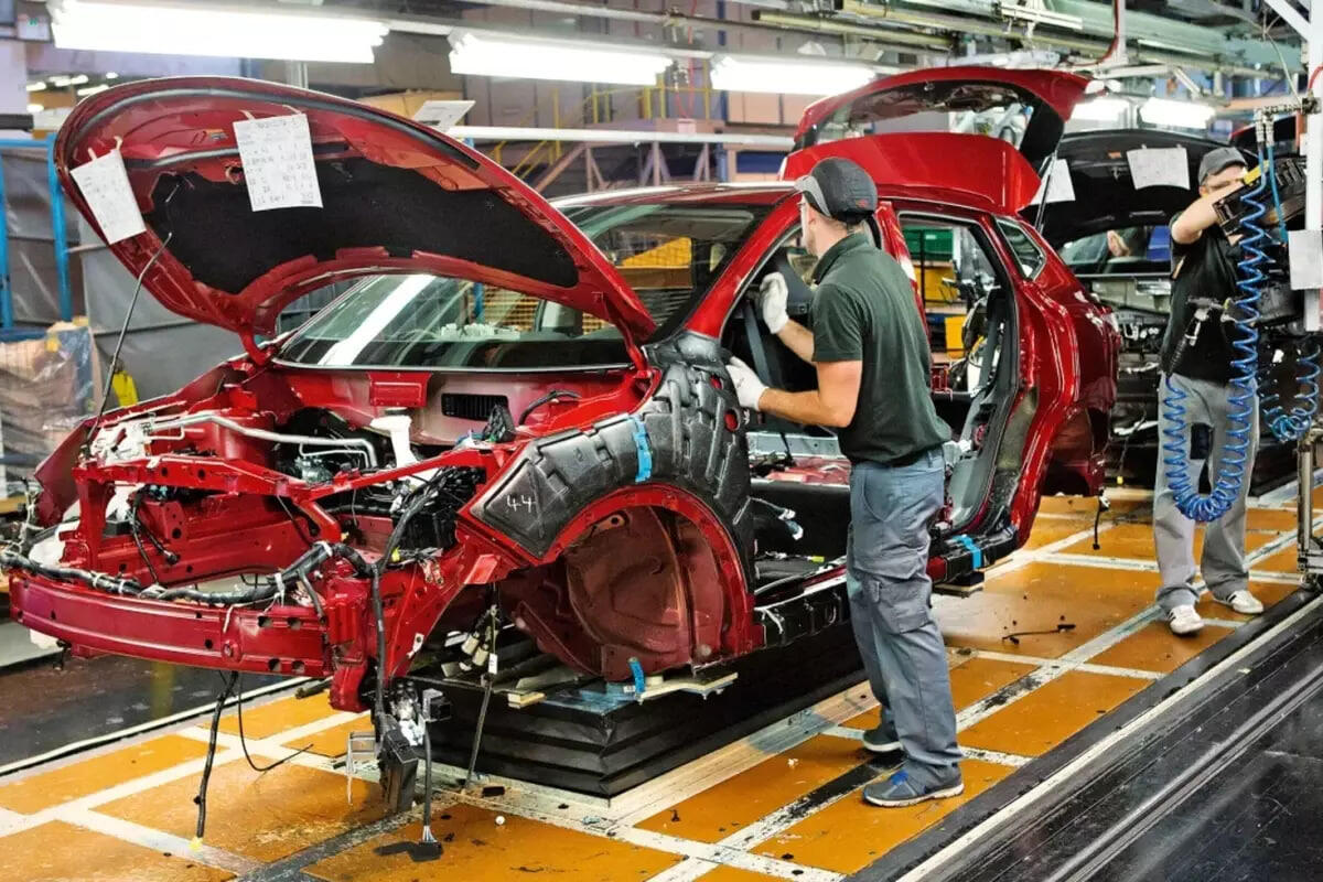 Avtomobil nəhəngi fabriklərini bağlayır  20 min nəfər işsiz qalacaq