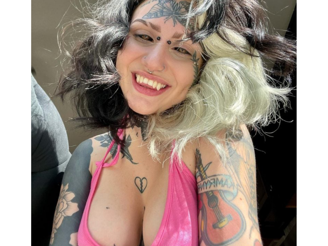 İlan dili, qara gözlər və...   “Vampir” qızın ən çox bu nayihəsinə baxırlar 