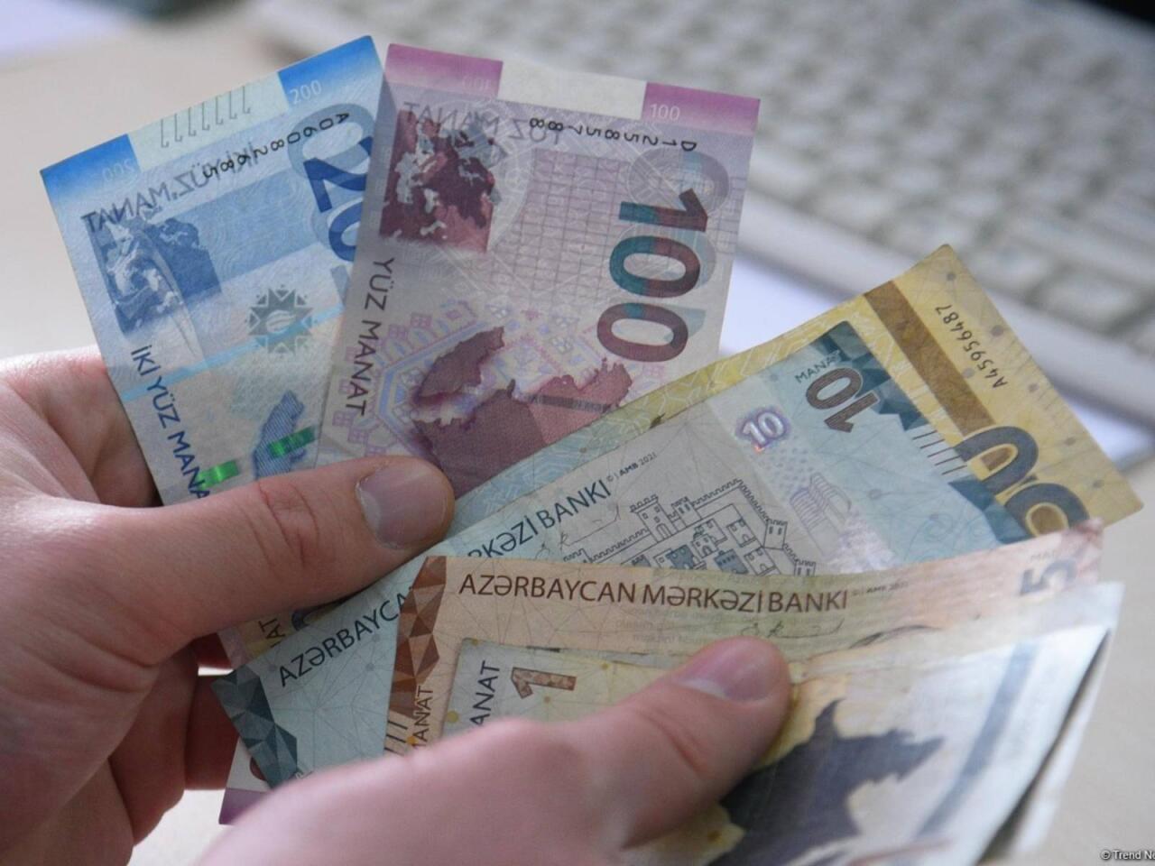 Bu şəxslərə kommunal &ouml;dənişlərlə bağlı pul verilir