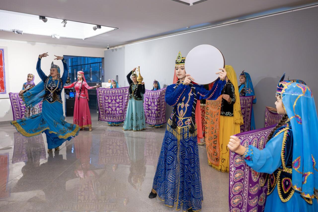 Azərbaycan Milli İncəsənət Muzeyində “Kəlağayı – ənənələr, simvollar və sirlər” adlı tədbir keçirilib   FOTO