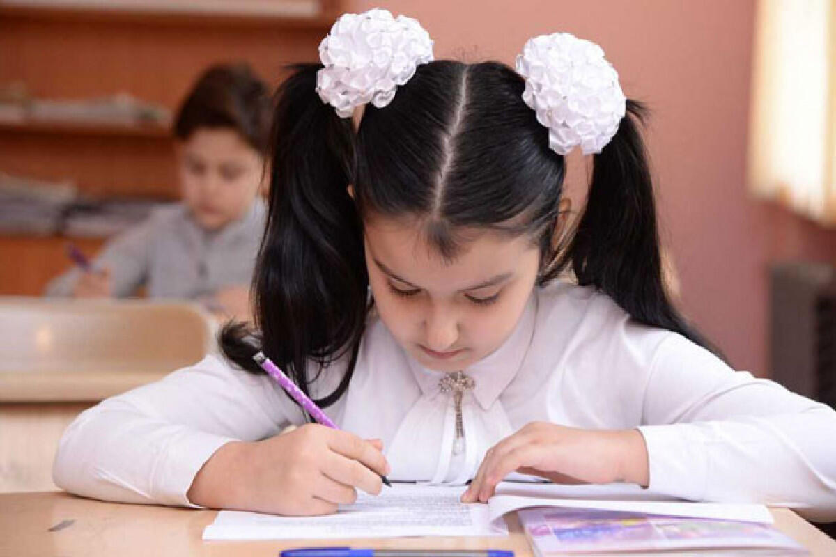 Azərbaycanda dərs rejimi dəyişir?  "Dərslər 40, tənəffüslər 10 dəqiqə"