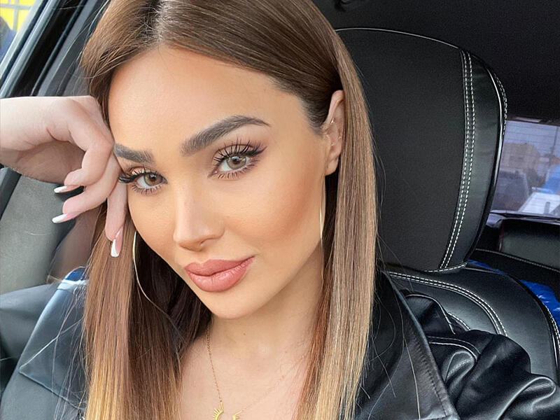 "Çox gənc idim, kobud söz qəlbimi dərindən yaralayırdı" 