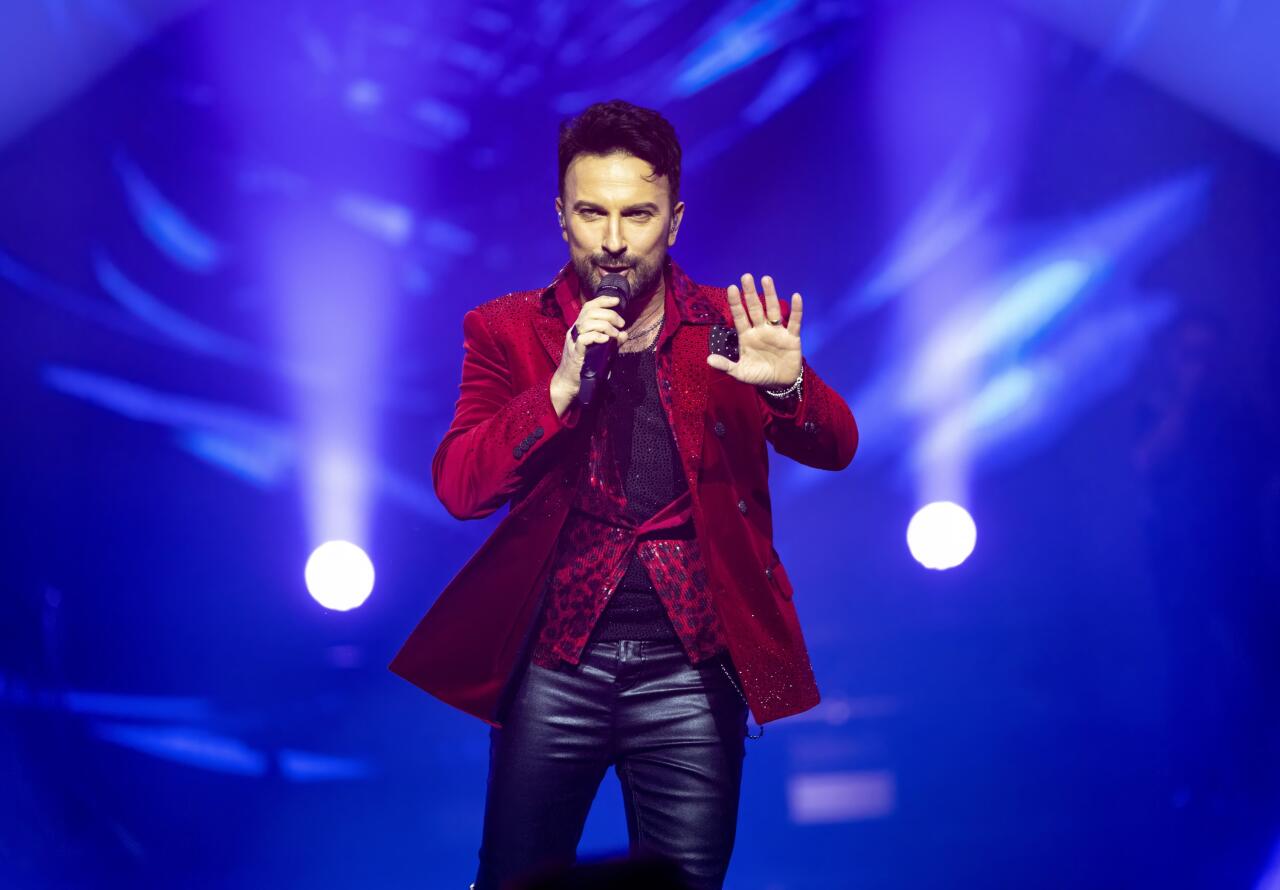 10 konsert, yarım milyard gəlir  Tarkanın qazancı g&uuml;ndəm oldu