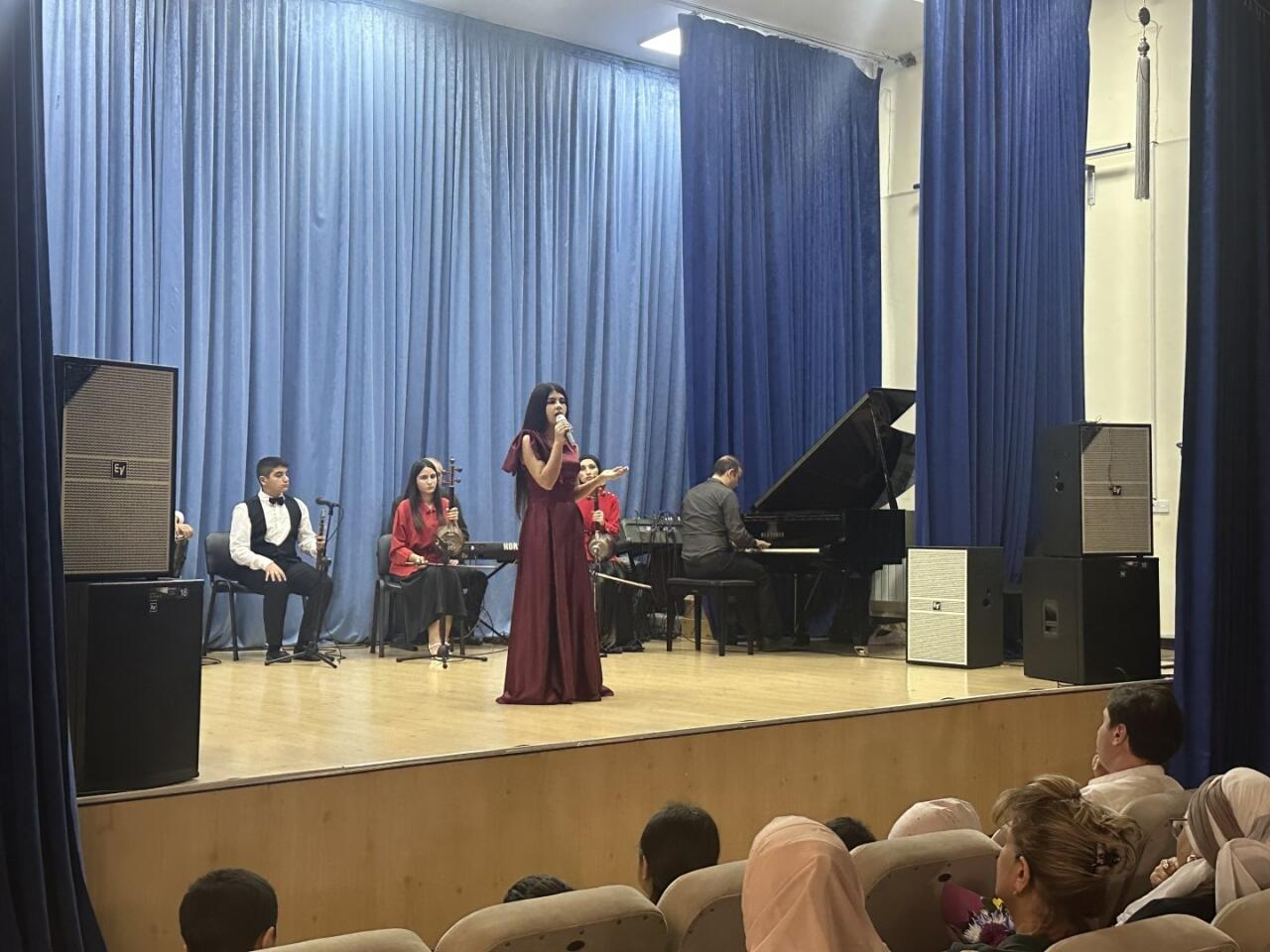 Naxçıvan Dövlət Uşaq Filarmoniyası Azərbaycan Dövlət Uşaq Filarmoniyasının qonağı olub  FOTO