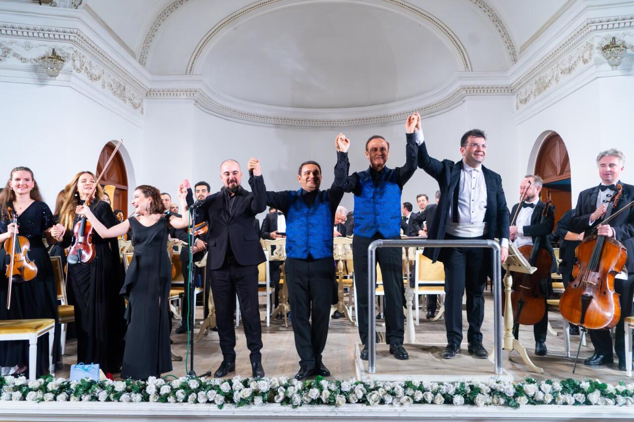 Azərbaycan D&ouml;vlət Akademik Opera və Balet Teatrında milli opera incilərindən ibarət m&ouml;htəşəm simfonik konsert  FOTO