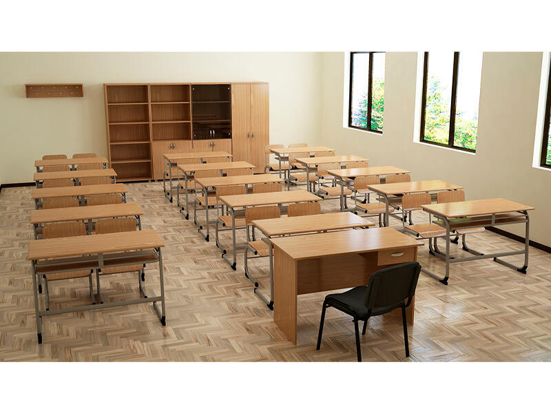 24 yaşlı miqrant ölkədə qalmaq üçün hər gün şagird kimi məktəbə getdi