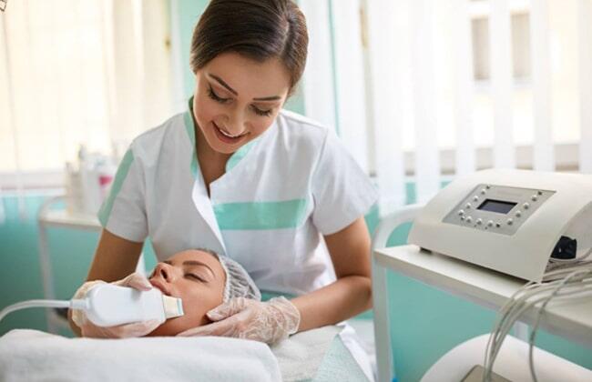 Hansı kosmetoloqlardan razı qalmısız?  SORĞU