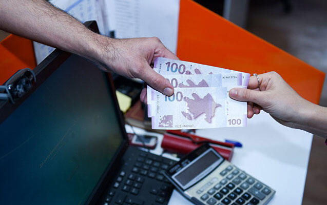 AYNAnın avtoparkı borca düşdü