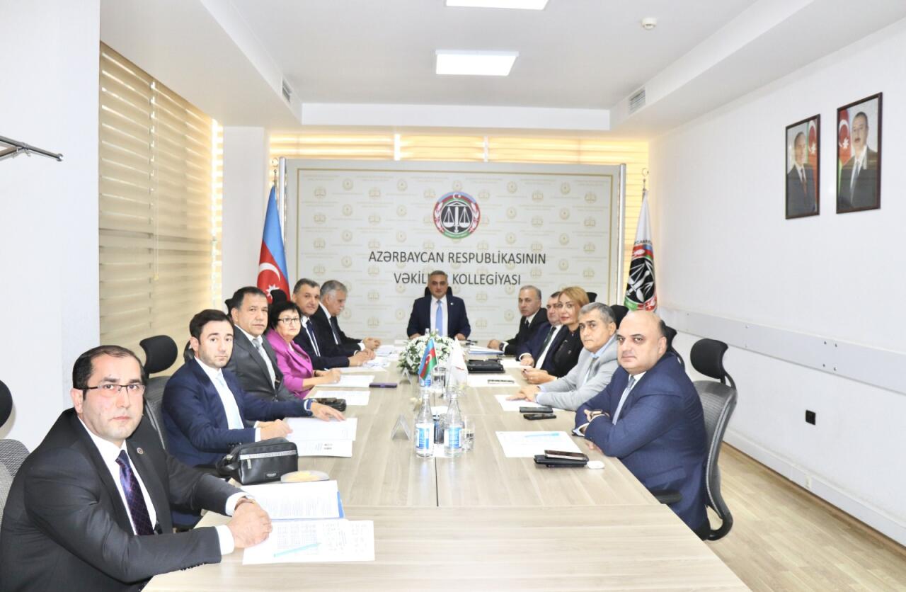 Vəkillər Kollegiyası Rəyasət Heyətinin növbəti iclası keçirilib  FOTO