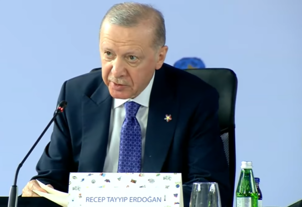 Biz ortaq idealları paylaşan üç qardaş ölkəyik  Ərdoğan