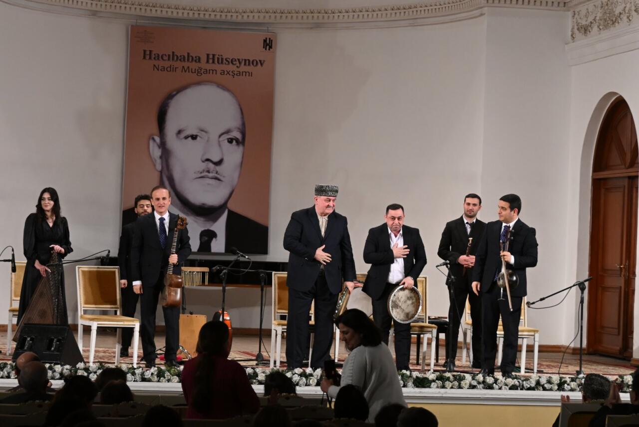 Ustad sənətkar Hacıbaba H&uuml;seynovun əziz xatirəsinə həsr olunmuş "Nadir muğam gecəsi" ke&ccedil;irilib &ndash; FOTO