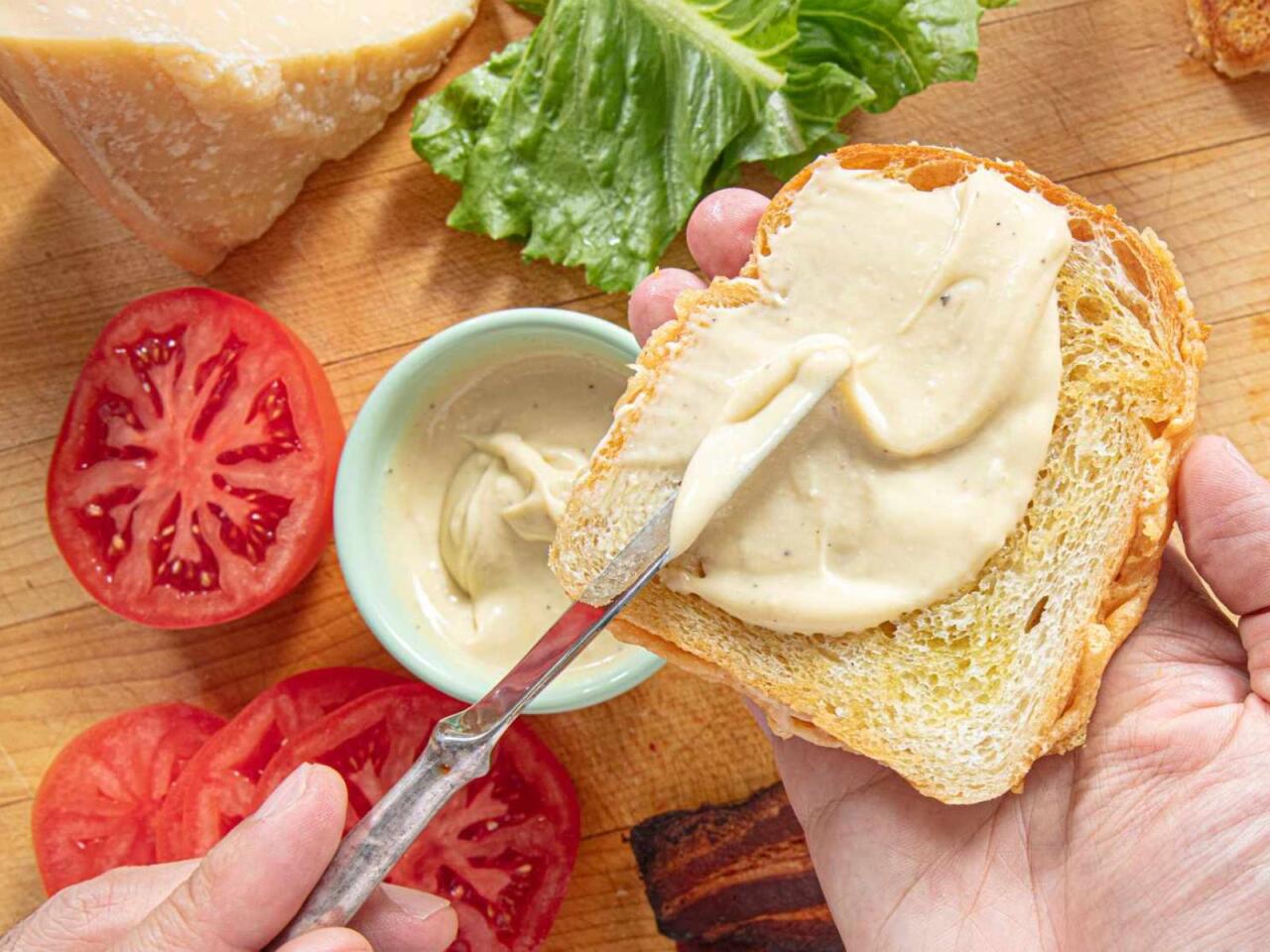 "Məsum" görünən mayonezin