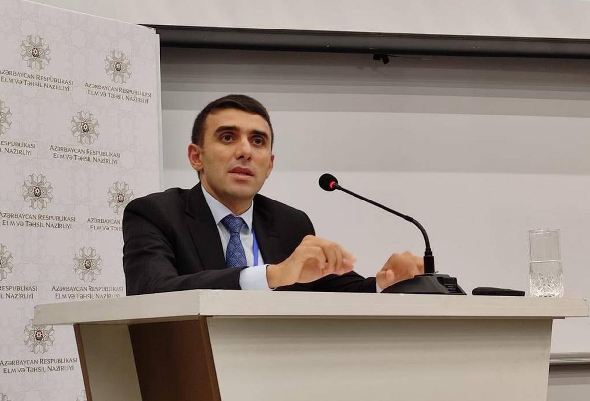 Azərbaycan təhsilində yeni metodik sistem qurulur  Elnur Əliyev