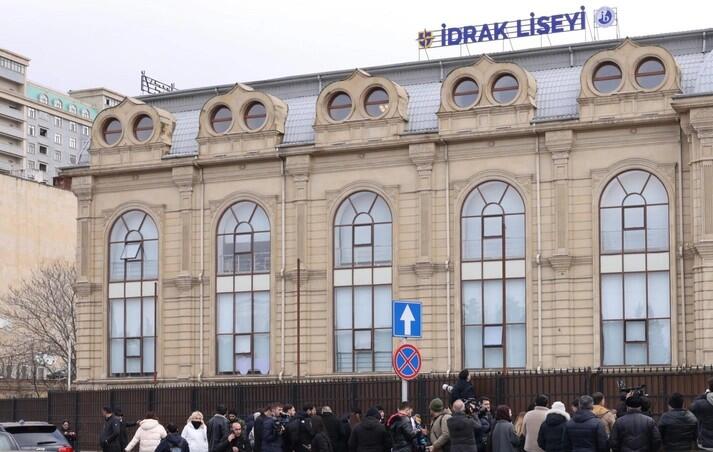 M&uuml;əlliməni g&uuml;llələyən şagirdin kriminal qruplarla əlaqəsi &Uuml;ZƏ &Ccedil;IXDI