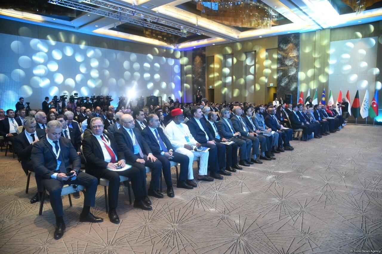 Bakıda D8 Media Forumu keçirilir  FOTO