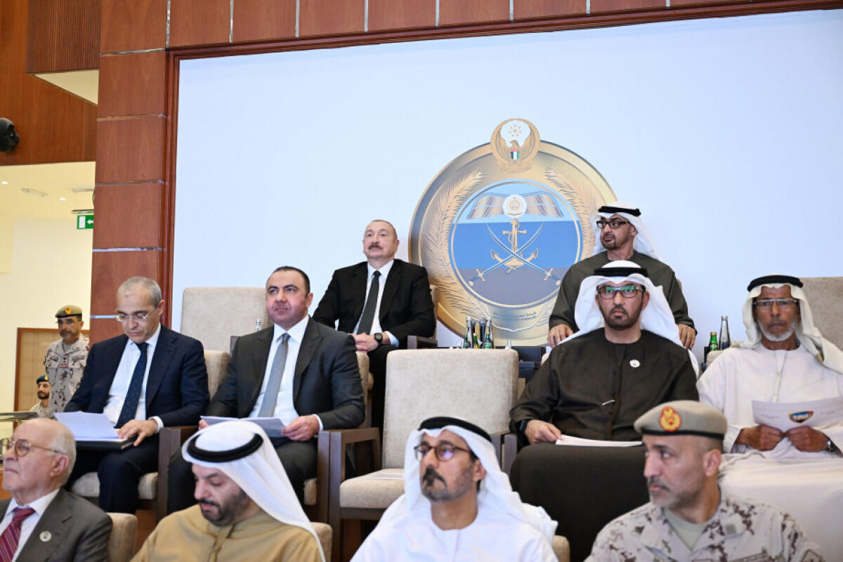 Azərbaycan və BƏƏ prezidentləri ƏbuDabidə &ldquo;S&uuml;lh Qalxanı &ndash; 2026&rdquo; təlimini izləyiblər