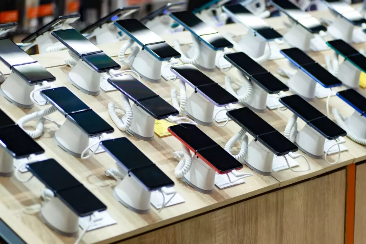 Nəhəng brend rəsmən bazardan &ccedil;əkildi  Artıq telefon istehsal etməyəcəklər