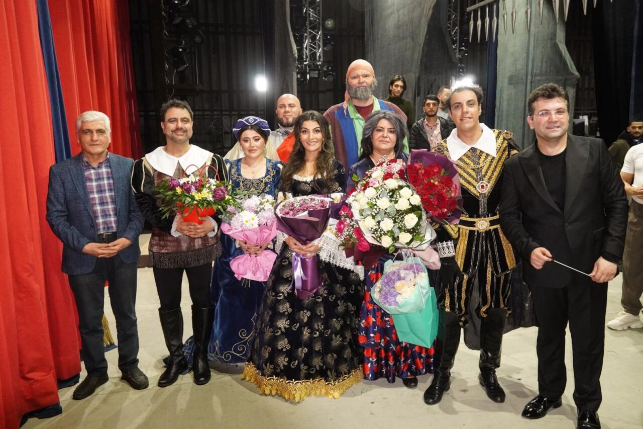 Opera Studiyasında İtalyan Fırtınası: Cüzeppe Verdinin "Trubadur" operası anşlaqla nümayiş olundu  FOTO