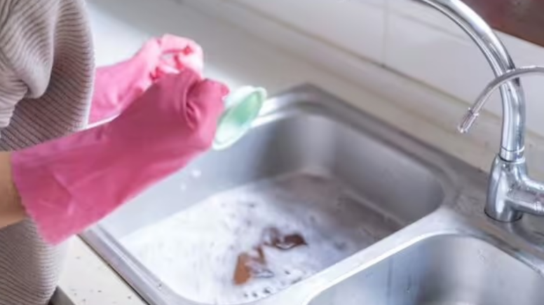 Boruları anında a&ccedil;an məhsul: Sirkə və soda deyil!