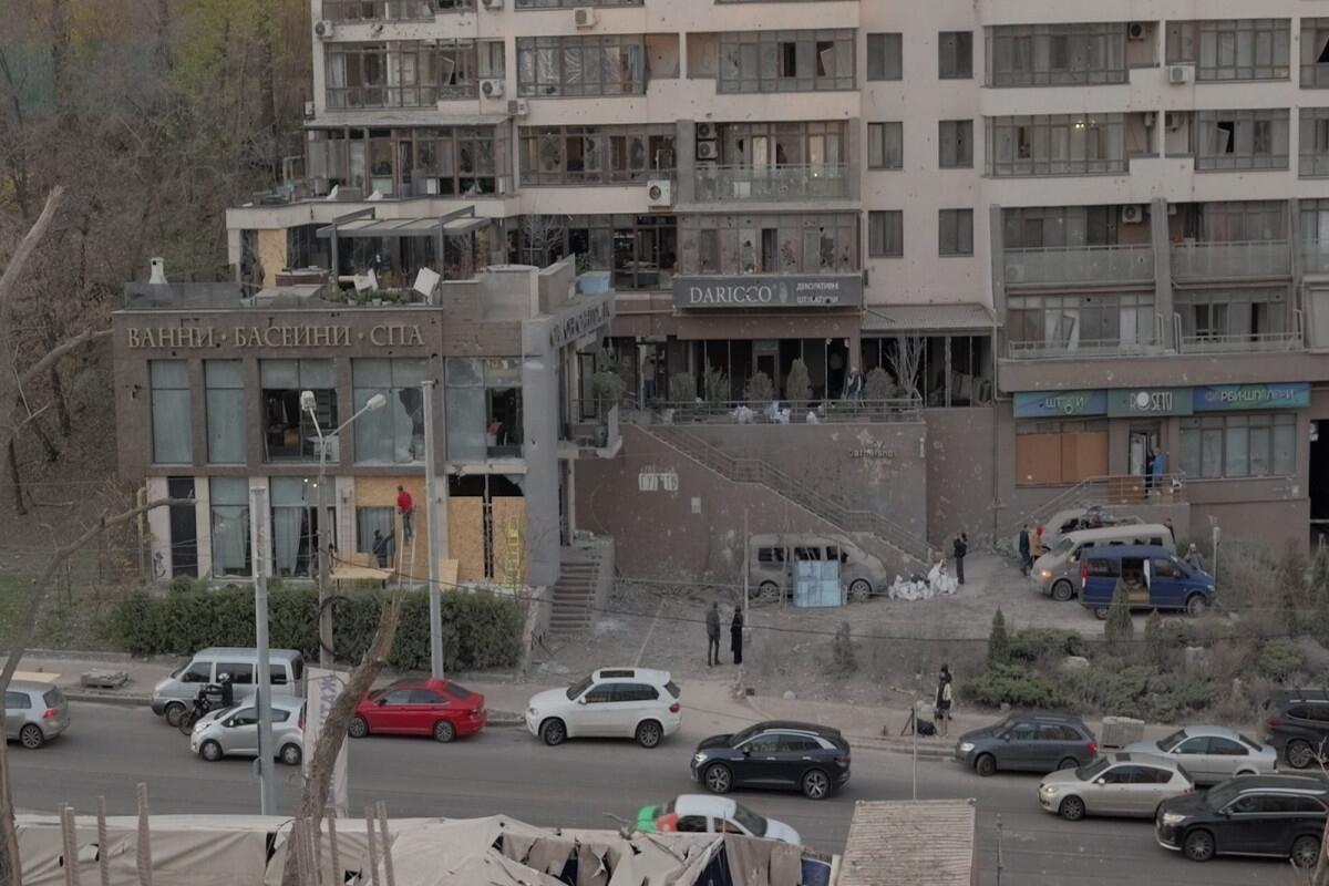 Azərbaycanın hücuma məruz qalan səfirliyindən FOTOLAR