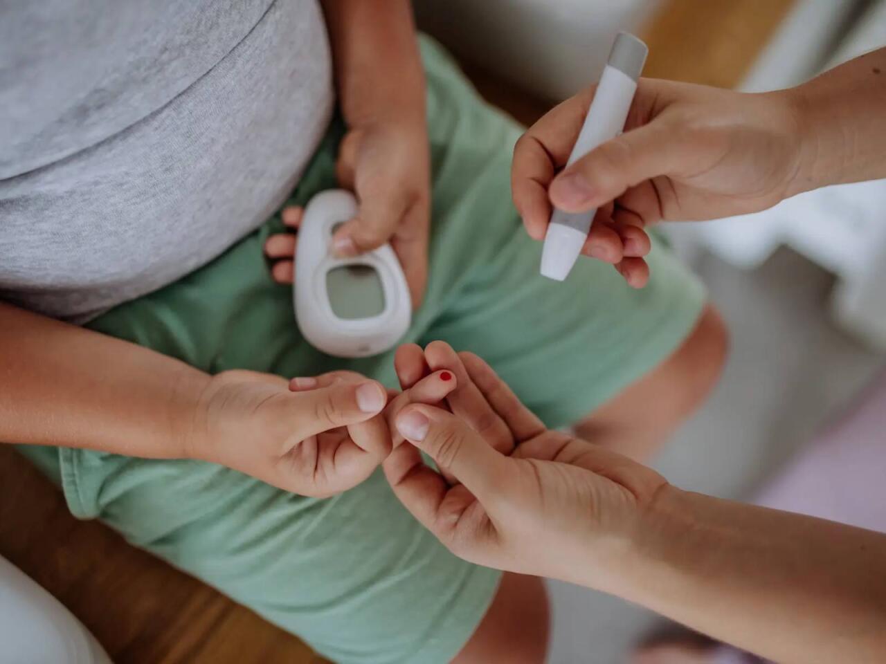 Niyə eyni evdə biri xəstələnir, o biri yox?  A&ccedil;ıqlama