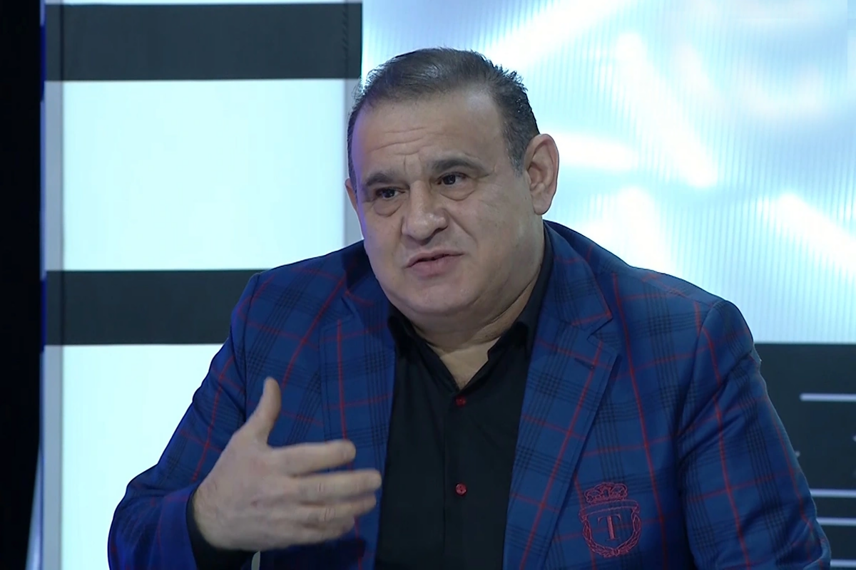 Tacir Xatirədən üzr istədi