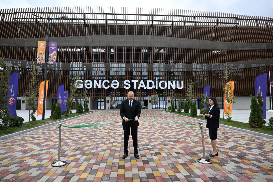 Prezident Gəncə şəhər stadionunun açılışında iştirak edib  FOTO