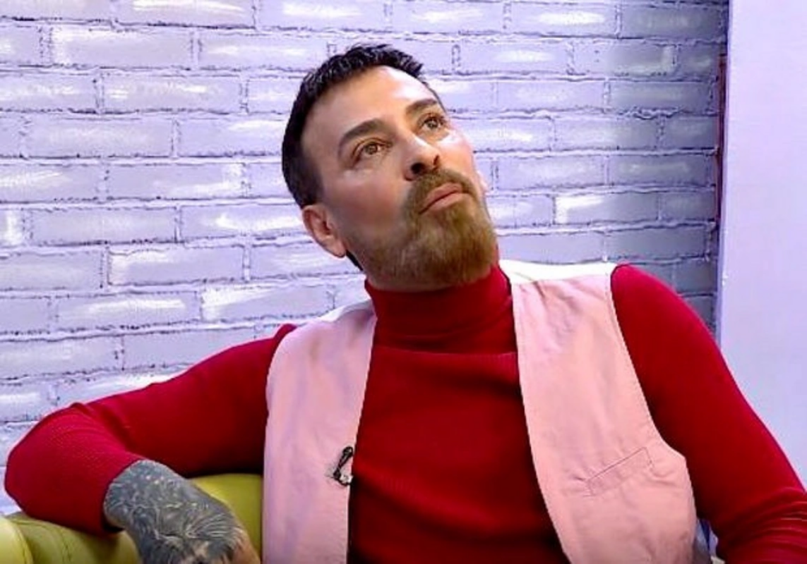 &ldquo;Dostlarım məni zəhərləyib &ouml;ld&uuml;rə bilərlər&hellip;&rdquo;