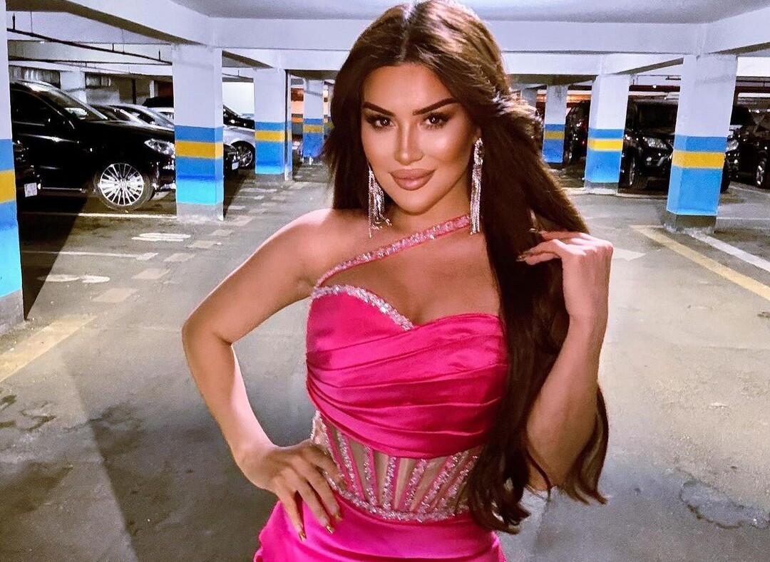 Nəfəs geyimi ilə müzakirələr yaratdı 