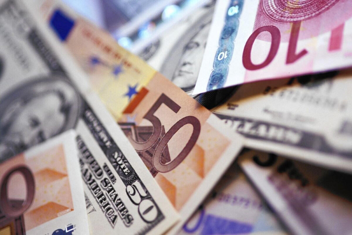 Valyuta bazarında "silkələnmə"  Avro gücləndi, rubl düşdü, dollar isə...