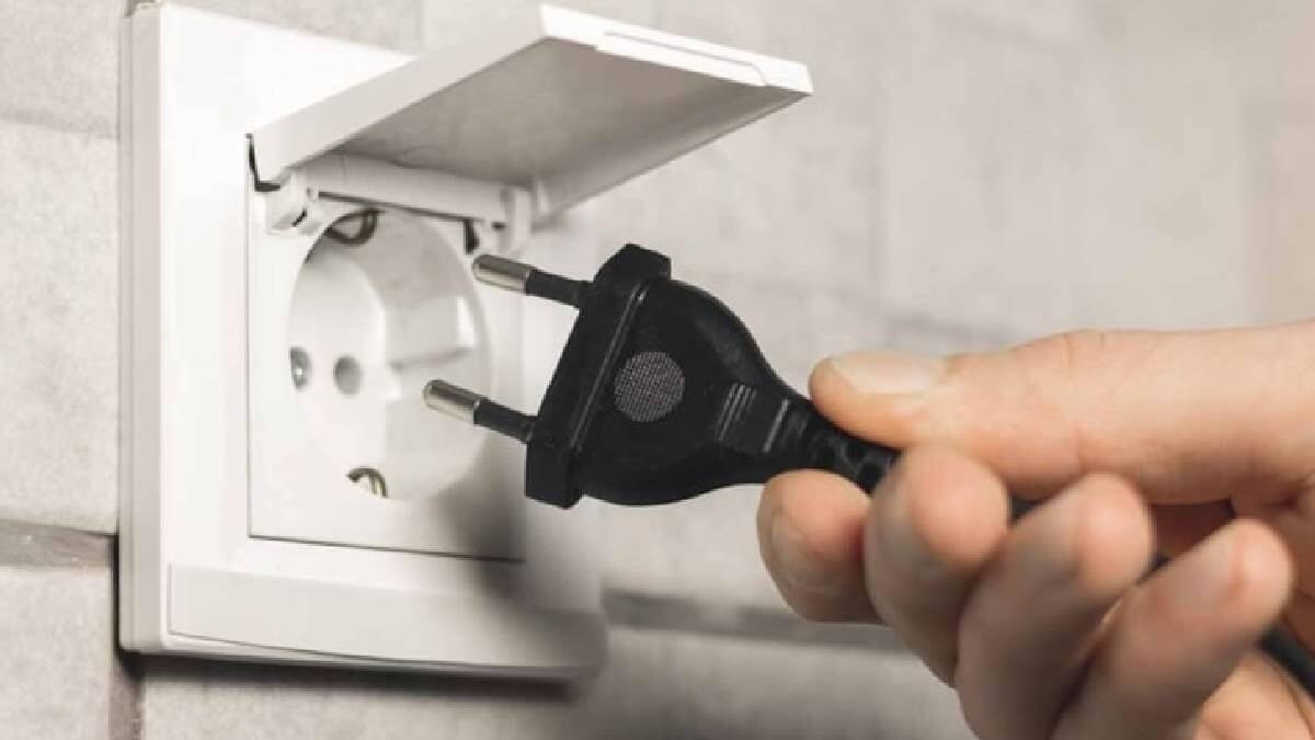 Bu ki&ccedil;ik vərdiş elektrik xərcini 2 qat artırır: "Vampir cihazlar"a diqqət