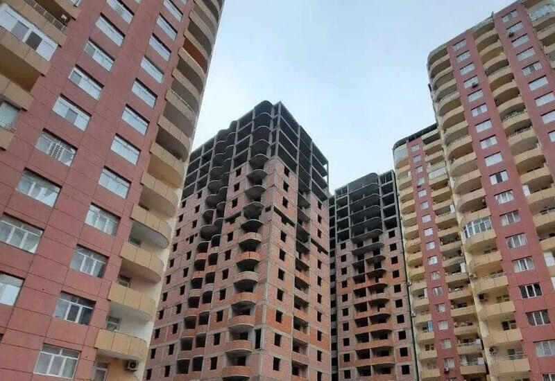 Mənzil bazarında qiymət enəcək?