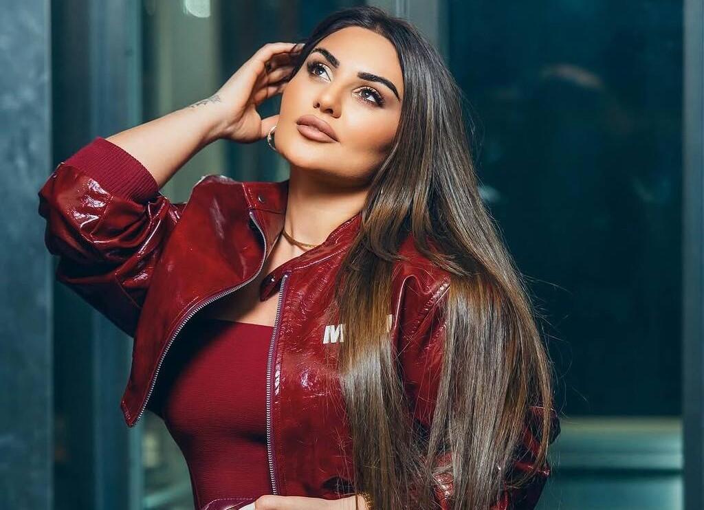 Şəbnəm Tovuzlunun makiyajsız g&ouml;r&uuml;nt&uuml;s&uuml; M&Uuml;ZAKİRƏ YARATDI 