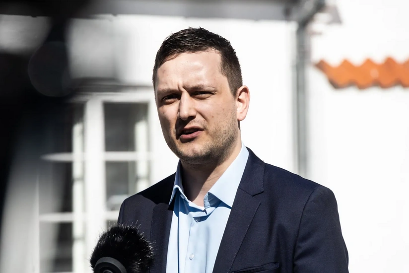 Baş nazir &ccedil;ağırış etdi: 5 g&uuml;nl&uuml;k ərzaq ehtiyatı g&ouml;r&uuml;n