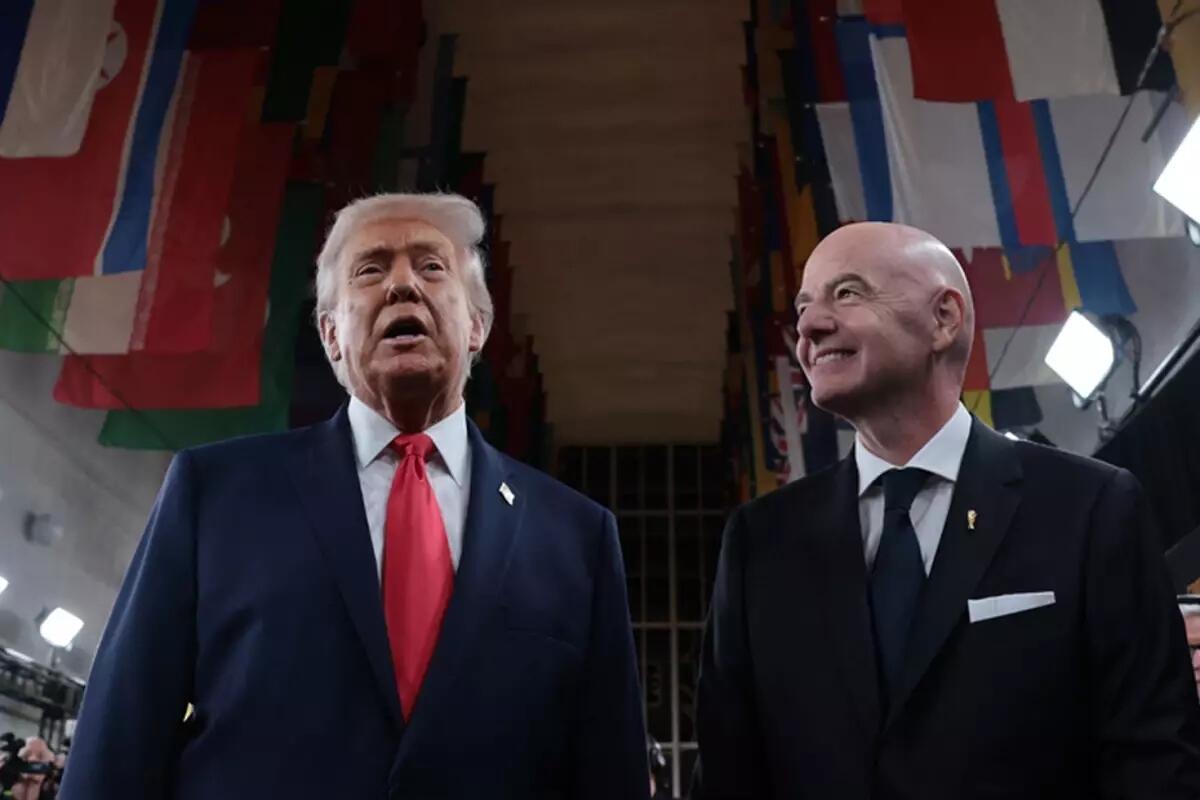 FIFA Sülh Mükafatını Trampa verdilər 