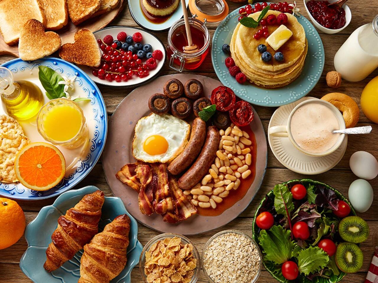 &Ouml;mr&uuml; uzadan 10 qida a&ccedil;ıqlandı  Daim yeyənlər həkimə getmir