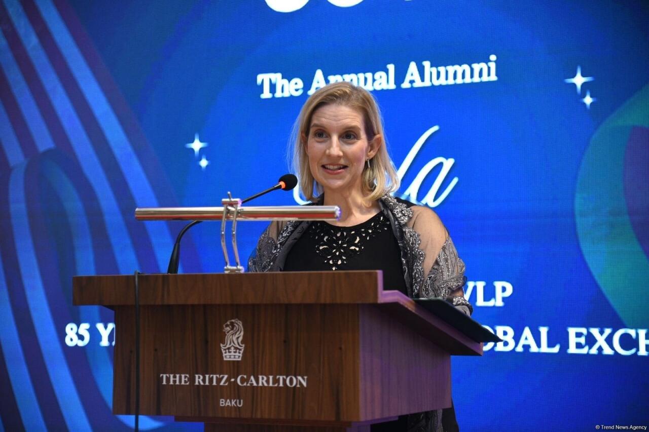 Azərbaycan və Ermənistan arasında sənədin imzalanması Cənubi Qafqaz üçün yeni səhifənin başlanğıcı oldu  Emi Karlon