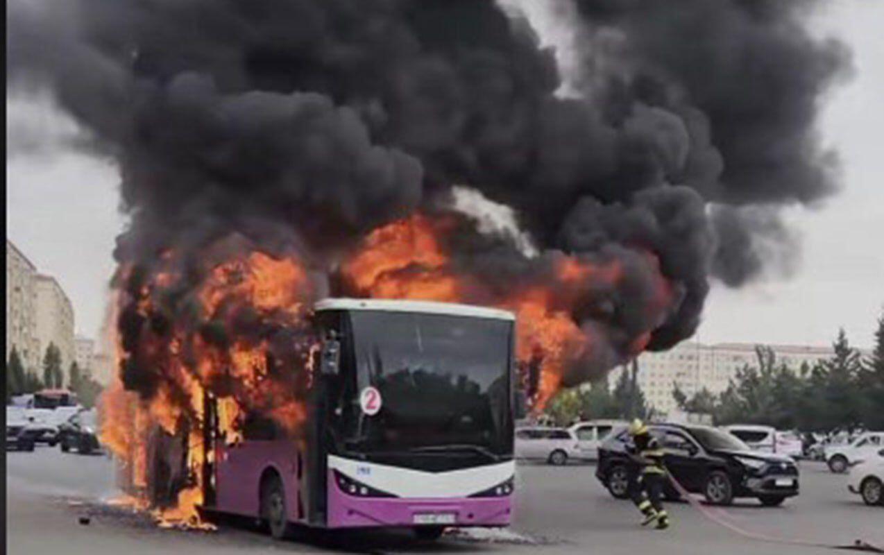 Sumqayıtda avtobus yandı 