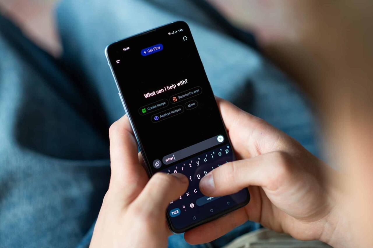 "ChatGPT" sizdən şəxsiyyət vəsiqəsi tələb edə bilər