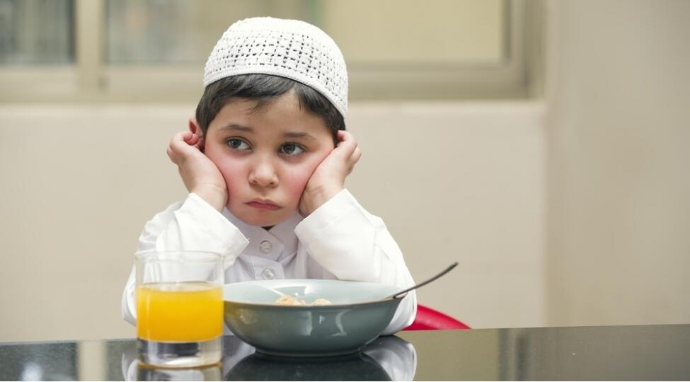 Ramazanda uşaqlar oruc tuta bilərmi?  Pediatrdan vacib XƏBƏRDARLIQ