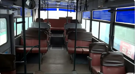 Bakıda həmin avtobusların oturacaqları 1 aydır qırıq qalıb  VİDEO