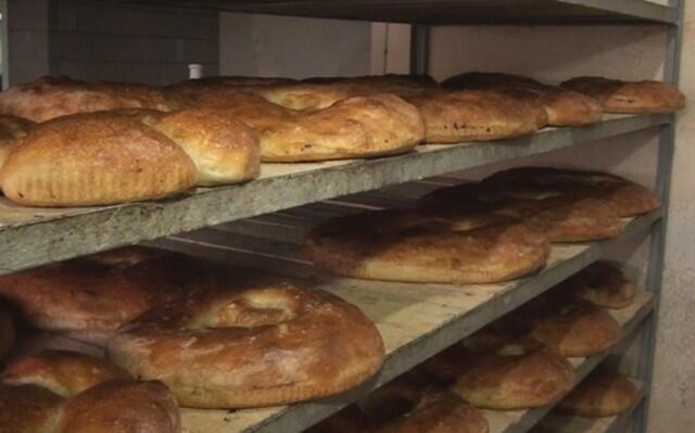 &Ccedil;&ouml;rək zavodunun əməkdaşı iş yerində &ouml;ld&uuml;