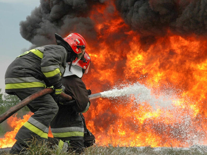 Yevlaxda kafedə yanğın  1 nəfər xəsarət aldı