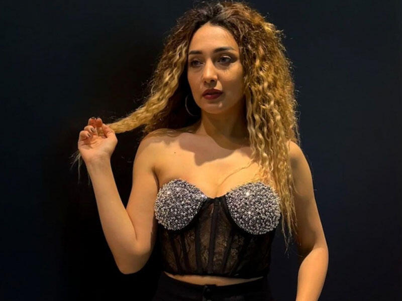 "Gözlərimi içəridən kəsib əməliyyat etdilər"