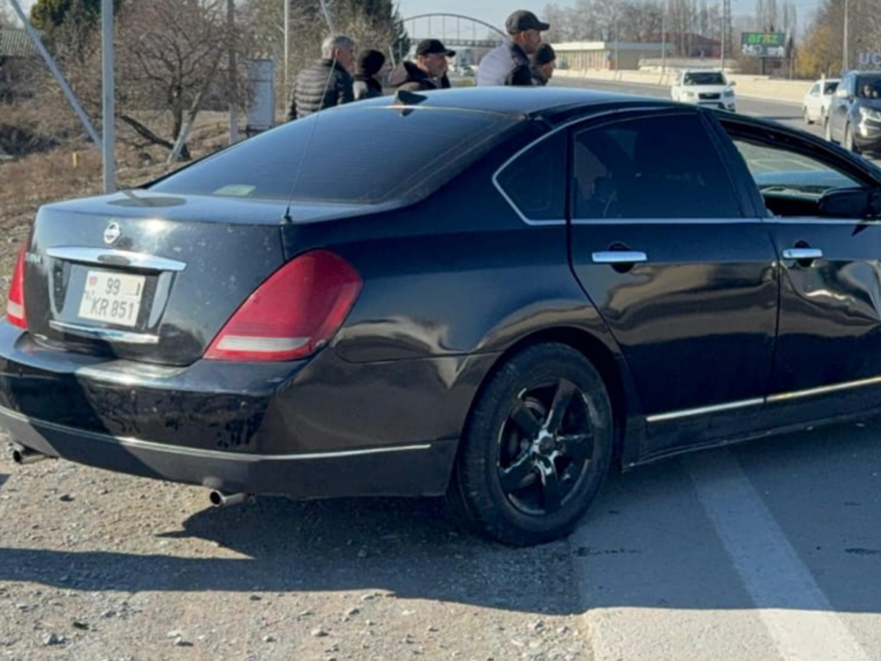 Ucarda &ldquo;Nissan&rdquo; aşdı  Xəsarət alanlar var 